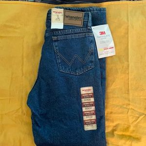 Men’s Wrangler Rugged Wear insulated fleece lined thinsulate jeans